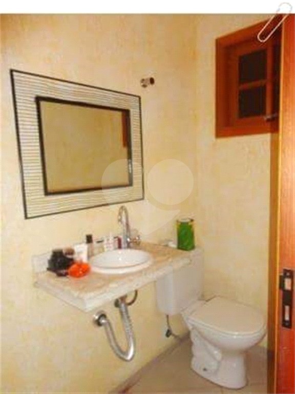 Casa à venda com 3 quartos, sendo 1 suíte,  em Parque Monte Alegre, Taboão da Serra, SP