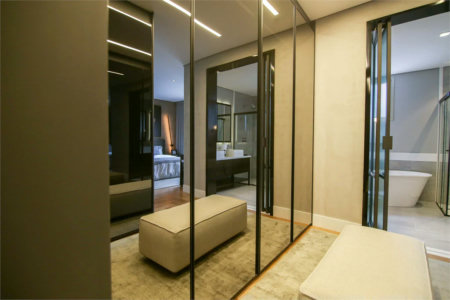 Apartamento à venda com 4 suítes em Real Parque, São Paulo, SP