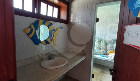 Casa à venda com 4 quartos, sendo 3 suítes,  em Geribá, Armação dos Búzios, RJ