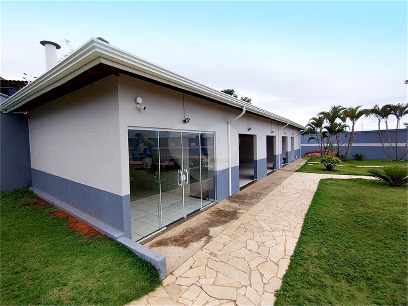 Casa à venda com 3 quartos, sendo 1 suíte, no condomínio Rio das Pedras, Salto - SP