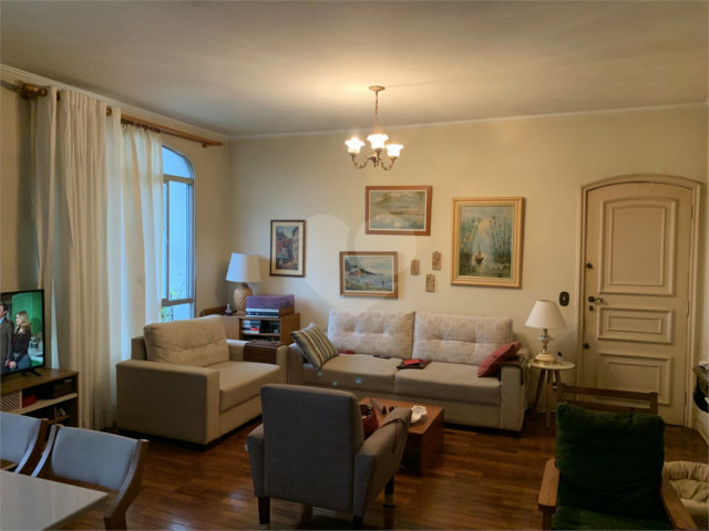 Apartamento à venda com 3 quartos, sendo 1 suíte,  em Jardim Marajoara, São Paulo, SP