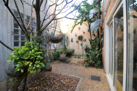 Casa à venda ou para alugar com 5 quartos, sendo 3 suítes, em Vila Madalena, São Paulo, SP