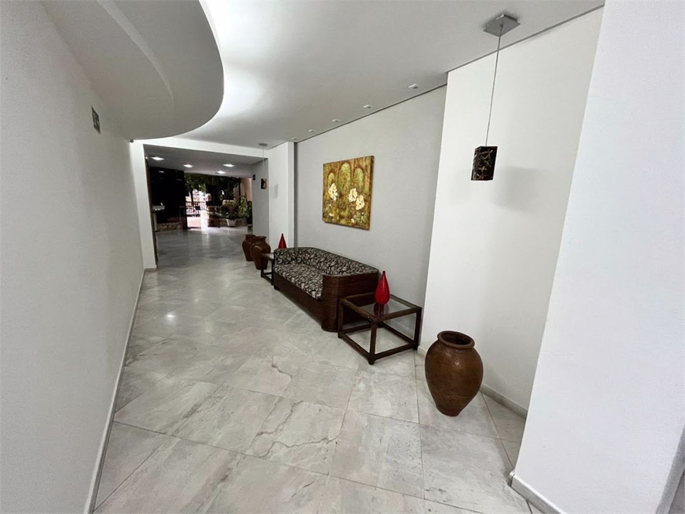 Apartamento com 2 Quartos e 2 Vagas à Venda em Pitangueiras – Guarujá/SP