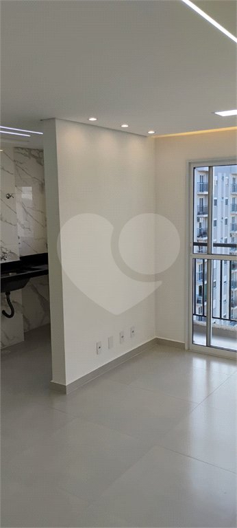Apartamento à venda com 2 quartos em Zona Industrial, Sorocaba, SP