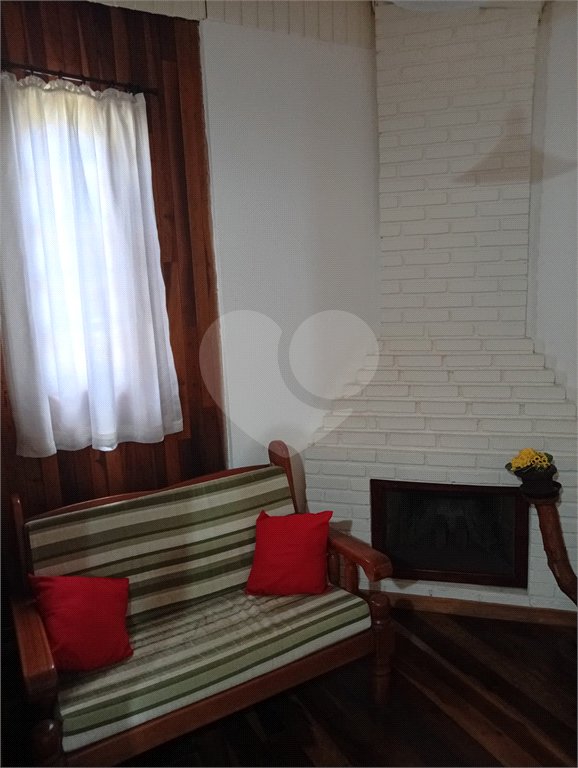 Casa à venda com 2 quartos, sendo 1 suíte,  no condomínio Aruã, Mogi das Cruzes - SP