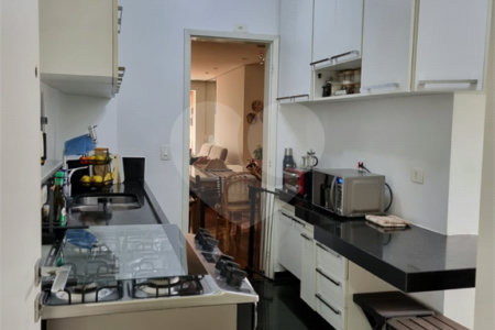 Apartamento à venda com 3 quartos, sendo 1 suíte, em Vila Olímpia, São Paulo, SP