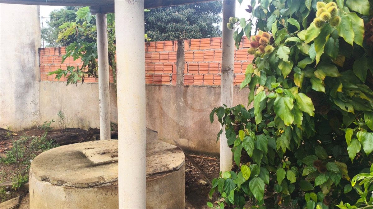 Chácara à venda com 4 quartos, sendo 1 suíte,  em Vale San Fernando, Itapetininga, SP