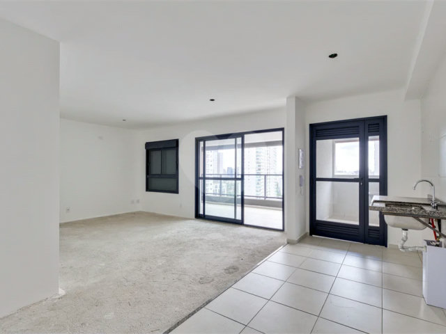 Apartamento à venda com 2 suítes em Santo Amaro, São Paulo, SP
