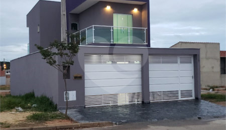 Sobrado à venda com 3 quartos, sendo 1 suíte,  em Residencial Jardim Nathália, Sorocaba, SP