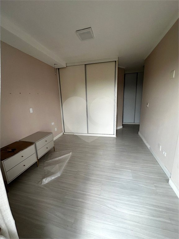 Apartamento à venda com 4 quartos, sendo 1 suíte, em Anchieta, São Bernardo do Campo, SP