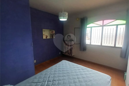 Casa à venda com 2 quartos, sendo 1 suíte, no condomínio Parque Central, Rio de Janeiro - RJ