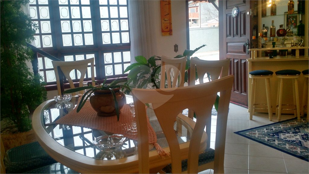 Casa à venda com 3 quartos, sendo 1 suíte, em Horto, São Paulo, SP