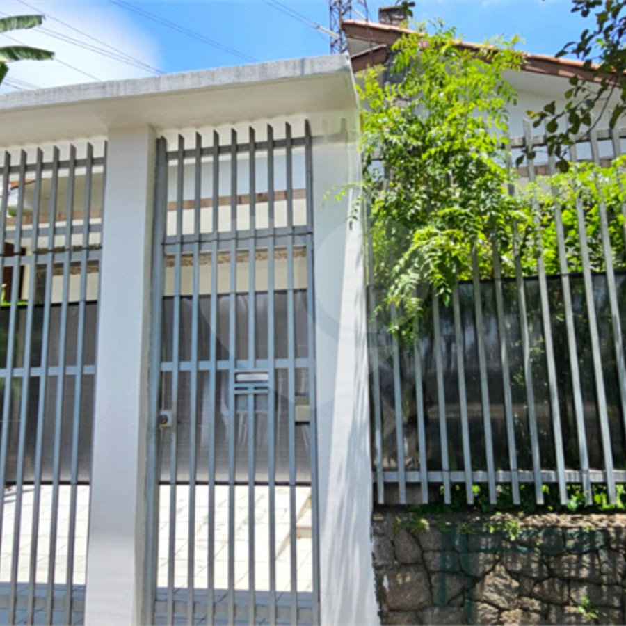 Casa à venda com 4 quartos em Vila Hamburguesa, São Paulo, SP