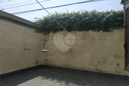 Casa Térrea à venda com 3 quartos, sendo 1 suíte,  em Interlagos, São Paulo, SP