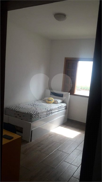 Chácara à venda com 5 quartos, sendo 2 suítes, em Campos de Atibaia, Atibaia, SP