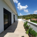 Casa à venda com 6 quartos, sendo 5 suítes, no condomínio Jardim Primavera, Louveira - SP
