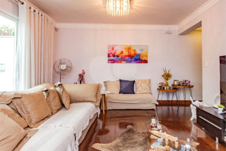 Casa á venda - Saúde alto padrão