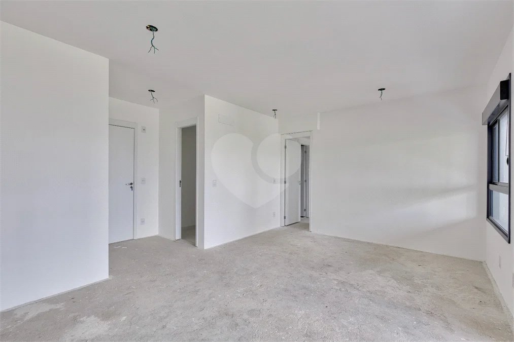 Apartamento à venda com 3 quartos, sendo 1 suíte,  em Alto da Boa Vista, São Paulo, SP