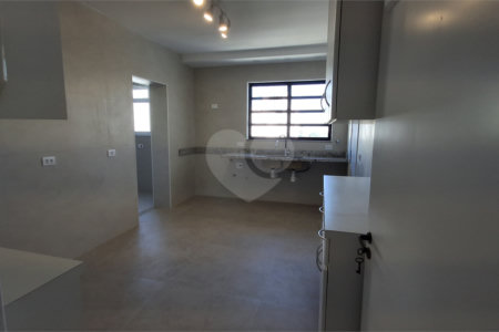 Apartamento para alugar com 3 quartos, sendo 1 suíte, em Chácara Santo Antônio, São Paulo, SP