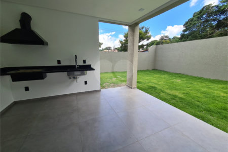 Casa em condomínio à venda com 3 suítes em Vila Santista, Atibaia, SP