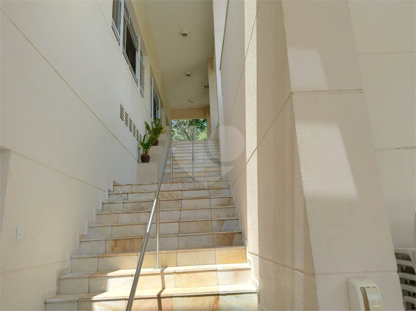 Casa à venda com 4 quartos, sendo 2 suítes,  no condomínio Aromaz, São Bernardo do Campo - SP