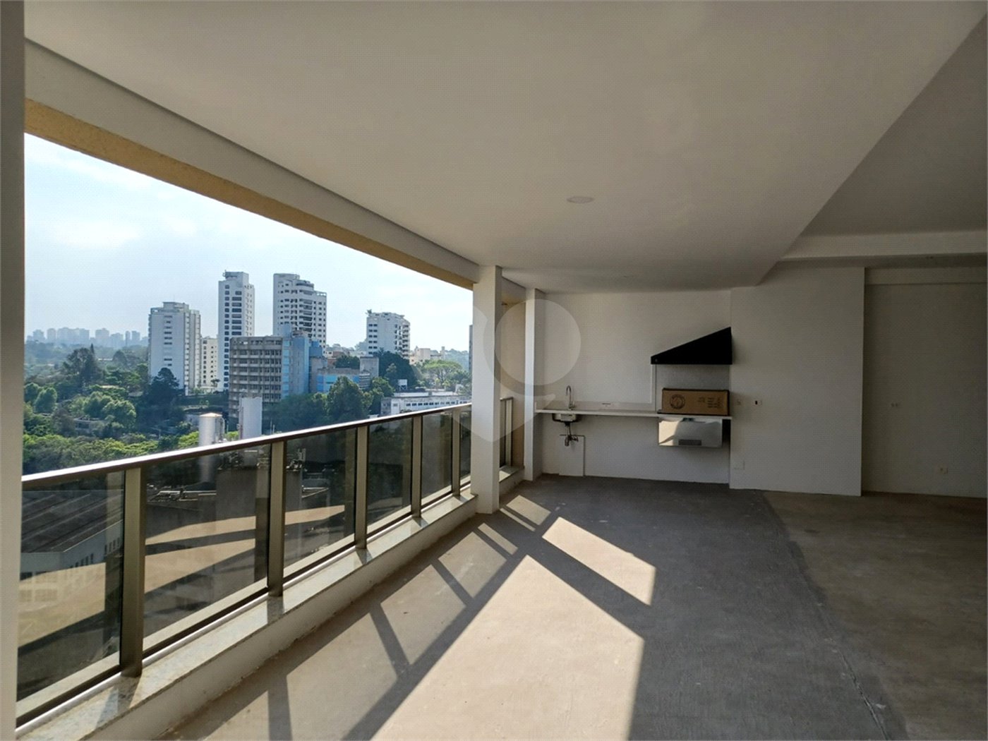 Apartamento à venda com 4 suítes em Real Parque, São Paulo, SP