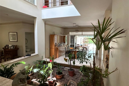 Casa à venda com 5 suítes no condomínio Residencial Bougainville, Campinas - SP
