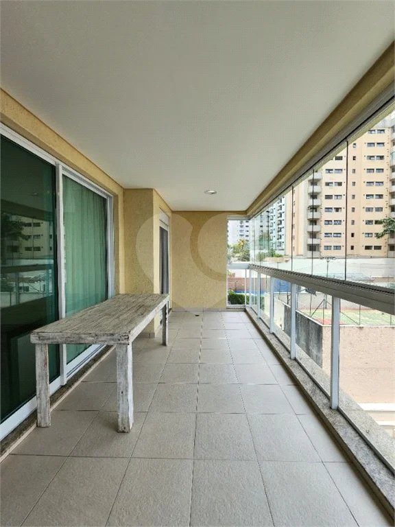 Apartamento à venda com 3 suítes em Santana, São Paulo, SP