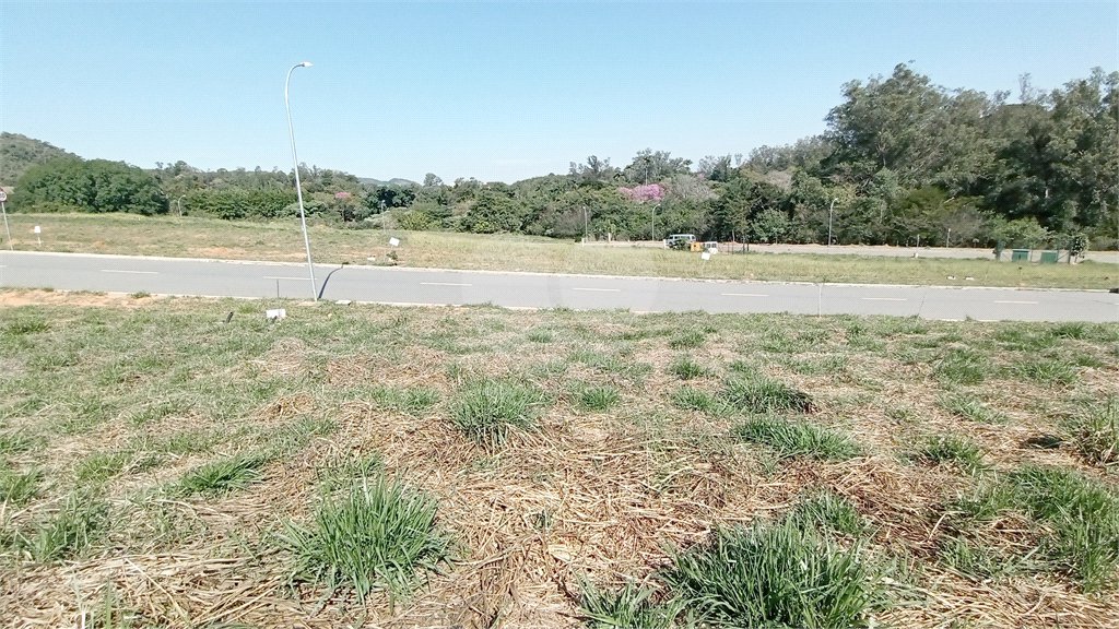Terreno à venda com 1 suíte em Jardim Portugal, Valinhos, SP