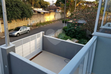Sobrado à venda ou para alugar com 3 suítes em Vila Thais, Atibaia, SP