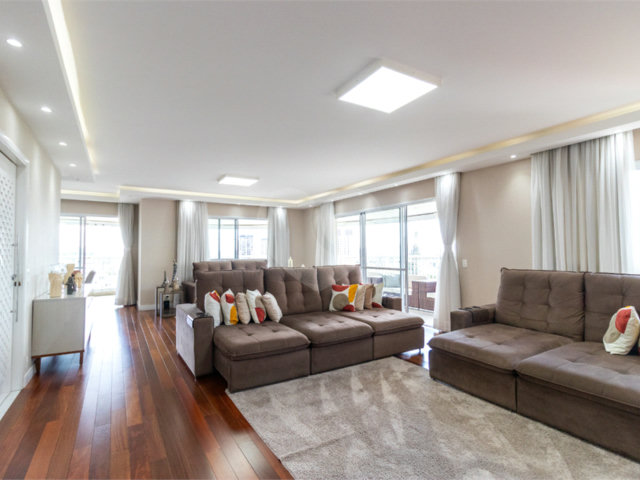 Apartamento à venda com 4 suítes em Vila Sofia, São Paulo, SP