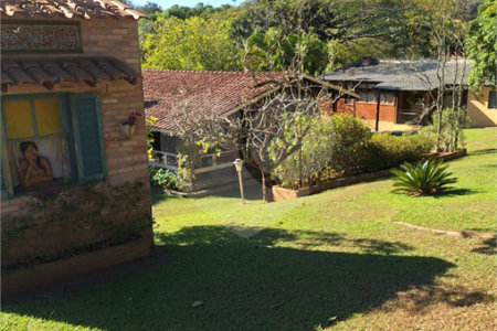 Casa em condomínio à venda com 4 quartos, sendo 2 suítes, no Centro, Bom Jesus dos Perdões, SP