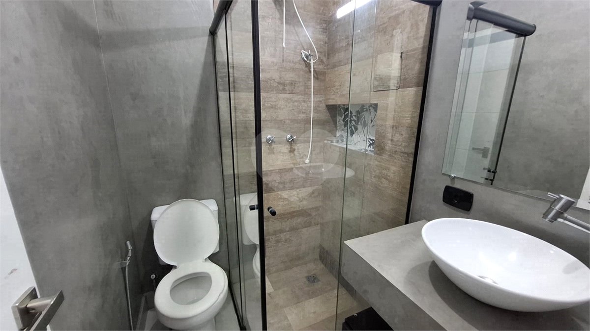 Casa à venda com 2 suítes no condomínio Village Palmas, São Paulo - SP