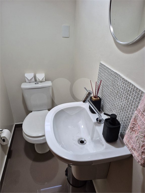 Sobrado à venda com 2 quartos em Tremembé, São Paulo, SP