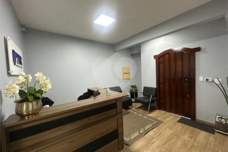 Sobrado para alugar com 5 quartos, sendo 1 suíte,  em Chácara Santo Antônio, São Paulo, SP