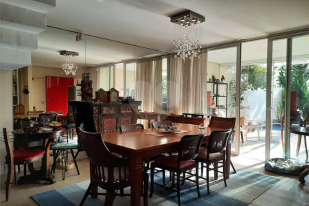 Casa à venda com 4 suítes no condomínio Las Cumbres, São Paulo - SP