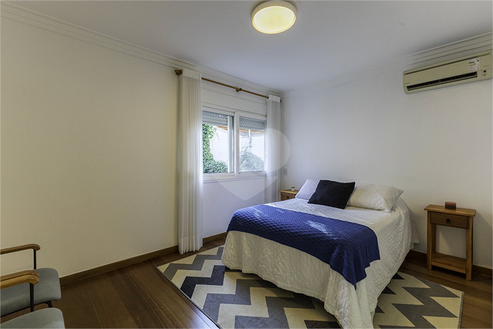 Sobrado à venda com 3 quartos, sendo 1 suíte, em Vila Ipojuca, São Paulo, SP