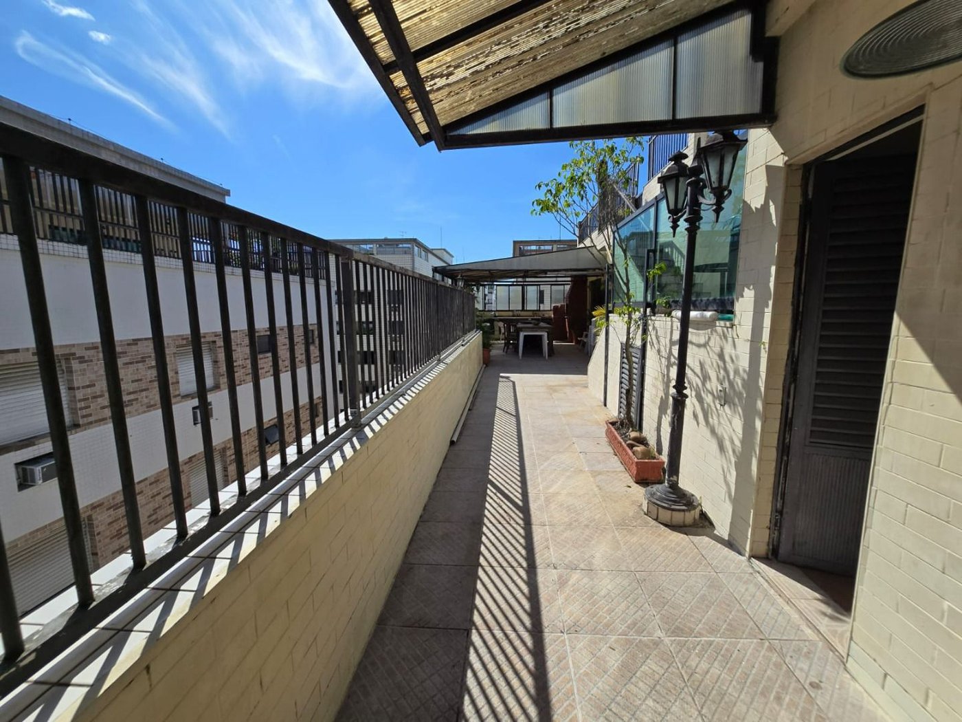 Cobertura com 3 dormitórios à venda, 310 m² por R$ 1.599.000,00 - Porto Ponta da Praia - Santos/SP