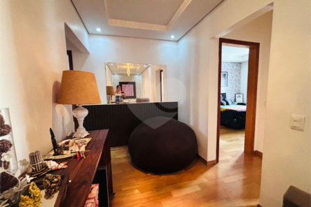 Casa à venda com 4 quartos, sendo 2 suítes, no condomínio Carmen Blanco, Sorocaba - SP
