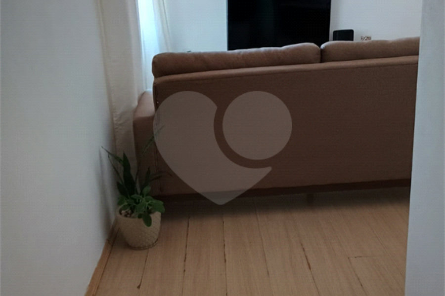 Apartamento à venda com 2 quartos em Parque Maria Domitila, São Paulo, SP