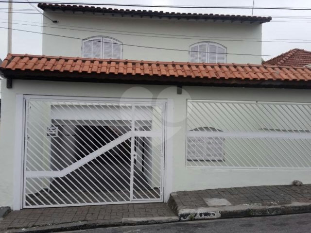 Sobrado à venda com 4 quartos em Vila Guilherme, São Paulo, SP
