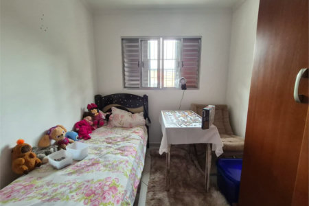 Casa à venda com 4 quartos, sendo 1 suíte,  no condomínio Residencial Alto da Lapa II, São Paulo - SP