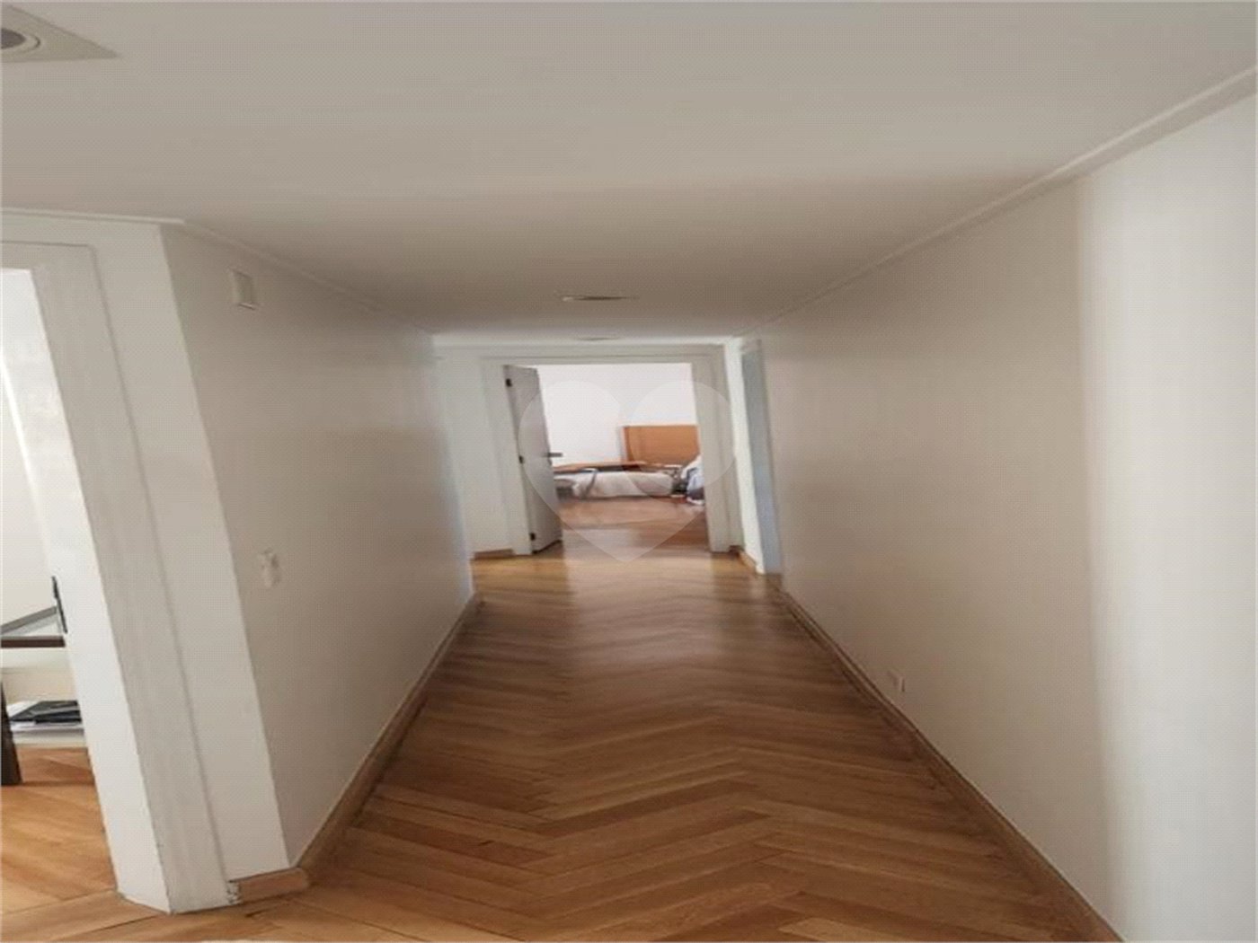 Apartamento à venda com 4 quartos, sendo 2 suítes,  em Indianópolis, São Paulo, SP