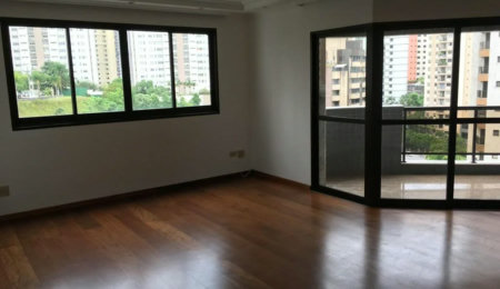 Apartamento à venda com 4 quartos, sendo 2 suítes,  em Vila Andrade, São Paulo, SP