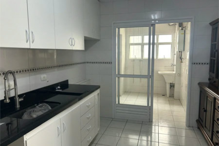 Apartamento para alugar com 3 quartos, sendo 1 suíte, em Pinheiros, São Paulo, SP