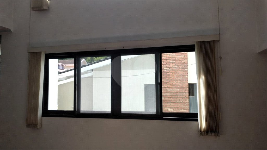 Sobrado à venda com 4 quartos, sendo 2 suítes, em Horto, São Paulo, SP