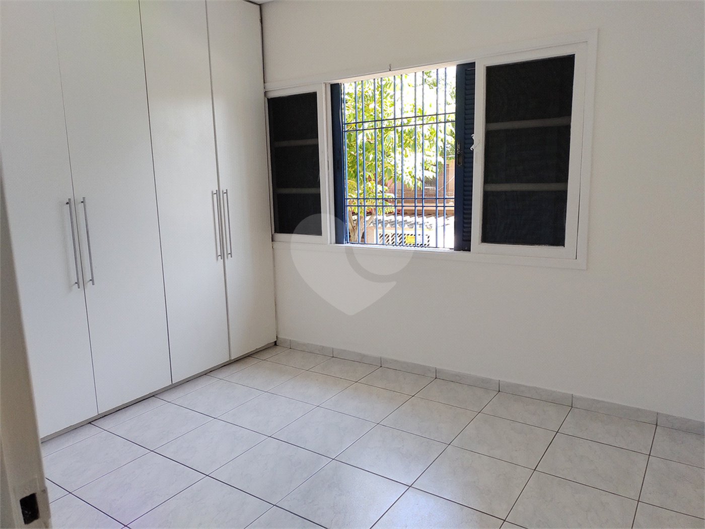 Casa à venda com 3 quartos, sendo 1 suíte,  em Vila Cordeiro, São Paulo, SP