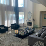Casa à venda com 5 quartos, sendo 4 suítes, no condomínio Santa Teresa, Itupeva - SP