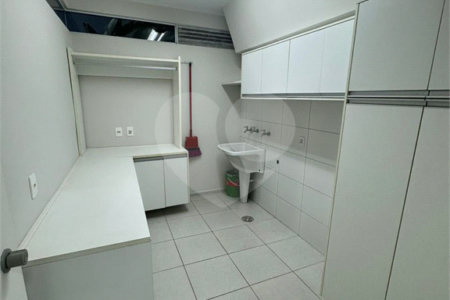 Casa à venda com 3 suítes no condomínio Brisa 1, Mogi das Cruzes - SP