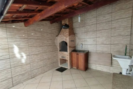 Sobrado à venda com 3 quartos, sendo 1 suíte, em Jardim Ester, São Paulo, SP